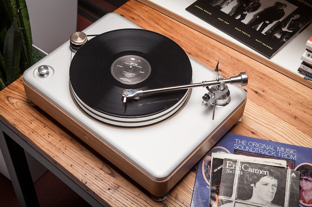 Shinola Runwell Turntable